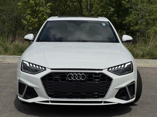 2023 Audi A4 45 S line Premium Plus