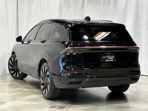 2024 Lincoln Nautilus Black Label