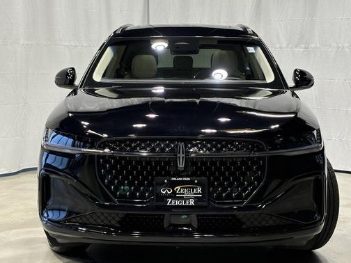 2024 Lincoln Nautilus Black Label