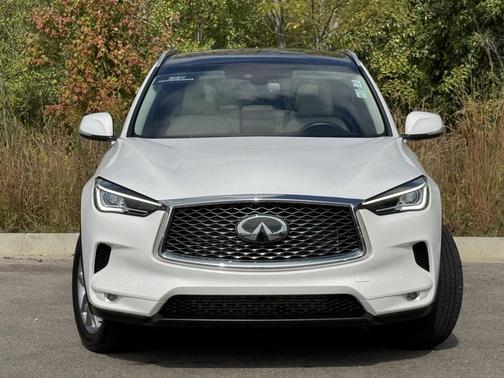 2022 INFINITI QX50 LUXE AWD