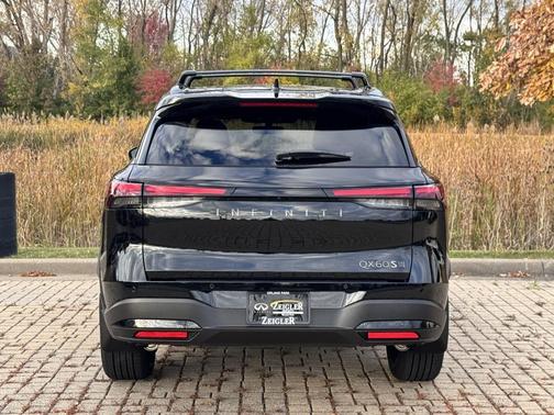 2026 INFINITI QX60 Base