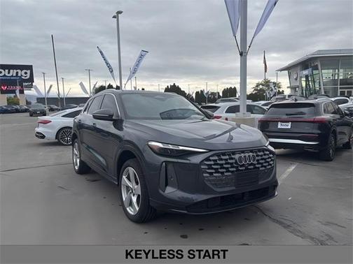 2025 Audi Q5 2.0T quattro Premium