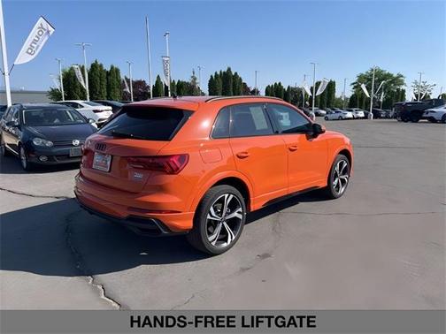 2024 Audi Q3 45 S line Premium