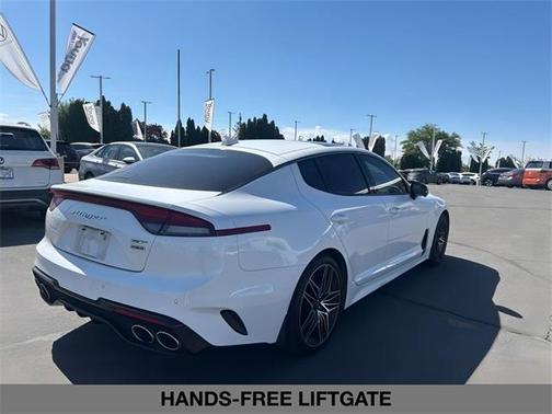 2022 Kia Stinger GT2