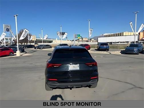 2024 Audi Q3 45 S line Premium