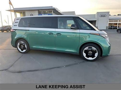 2025 Volkswagen ID. Buzz Pro S Plus