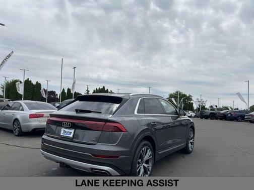 2025 Audi Q8 55 Premium