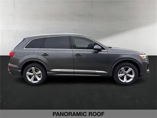 2025 Audi Q7 55 Premium