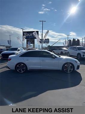 2024 Audi A4 45 S line quattro Premium