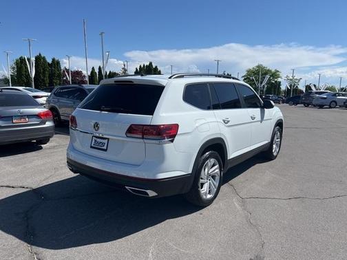 2022 Volkswagen Atlas 2.0T SE w/Technology
