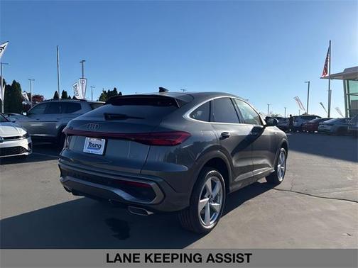 2025 Audi Q5 2.0T Premium