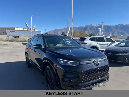 2026 Volkswagen Tiguan 2.0T SE R-Line Black