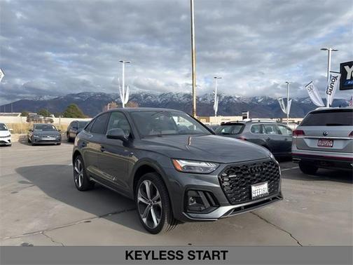 2023 Audi Q5 45 S line Prestige