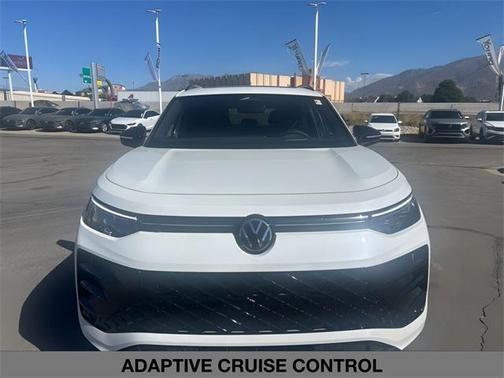 2025 Volkswagen Tiguan 2.0T SE R-Line Black