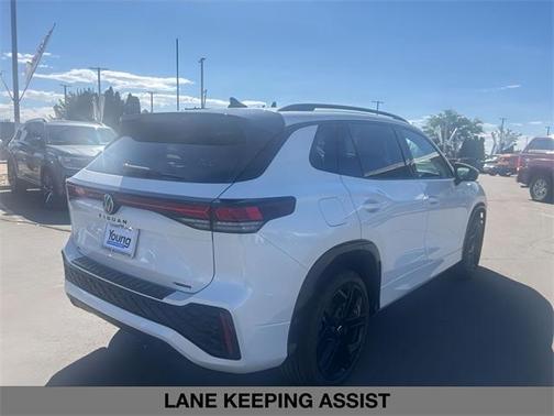 2025 Volkswagen Tiguan 2.0T SE R-Line Black