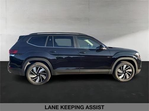 2025 Volkswagen Atlas 2.0T SE