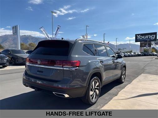 2025 Volkswagen Atlas 2.0T SE