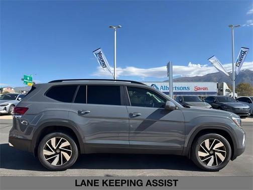 2025 Volkswagen Atlas 2.0T SE
