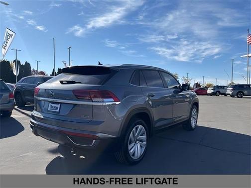 2022 Volkswagen Atlas Cross Sport 3.6L V6 SE w/Technology