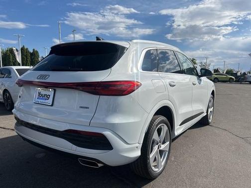 2025 Audi Q5 2.0T quattro Premium