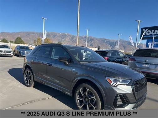 2025 Audi Q3 45 S line Premium