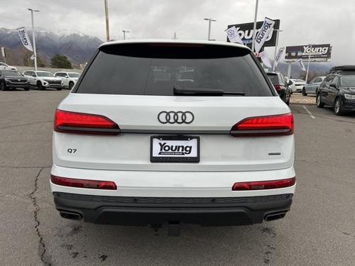 2026 Audi Q7 55 Premium Plus