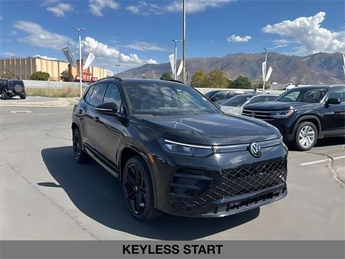 2025 Volkswagen Tiguan 2.0T SE R-Line Black
