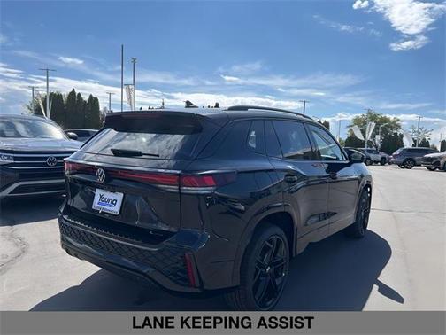 2025 Volkswagen Tiguan 2.0T SE R-Line Black