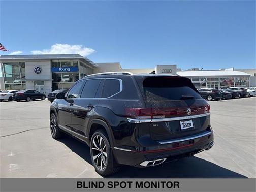 2025 Volkswagen Atlas 2.0T SEL Premium R-Line