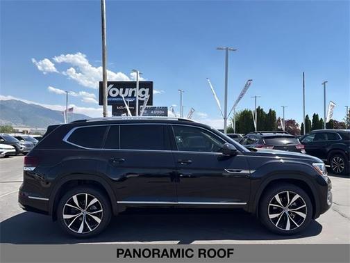 2025 Volkswagen Atlas 2.0T SEL Premium R-Line