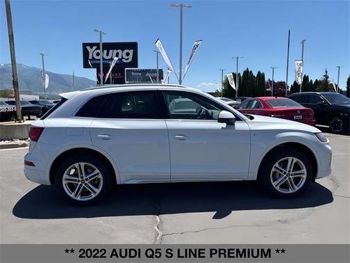 2022 Audi Q5 e 55 S line quattro Premium