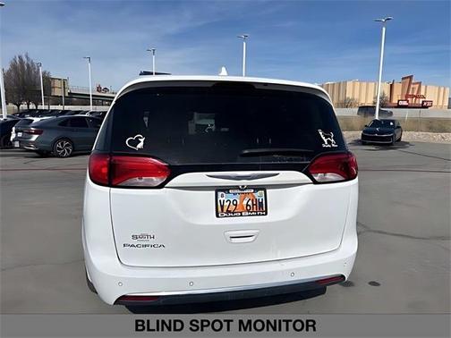 2018 Chrysler Pacifica Touring-L