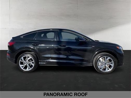 2024 Audi Q4 e-tron 50 Premium Plus