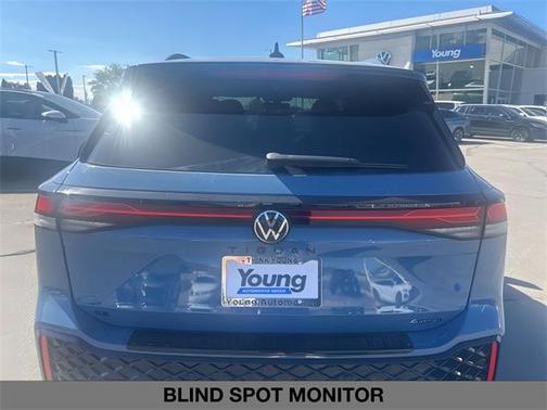 2025 Volkswagen Tiguan 2.0T SE R-Line Black