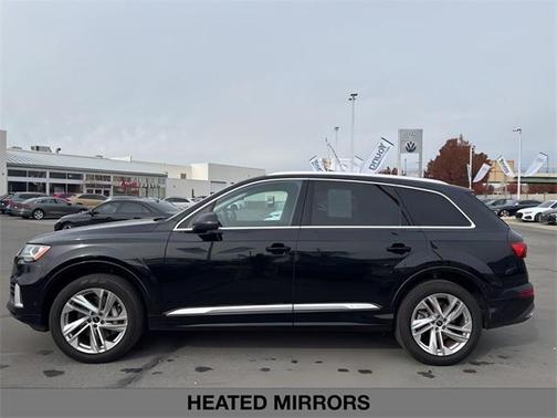 2022 Audi Q7 55 Premium Plus
