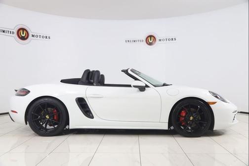 White 2017 Porsche 718 Boxster S