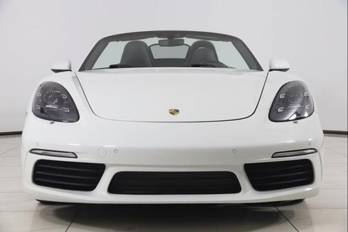 White 2017 Porsche 718 Boxster S
