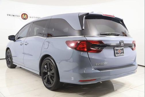 Sonic Gray Pearl 2023 Honda Odyssey Sport