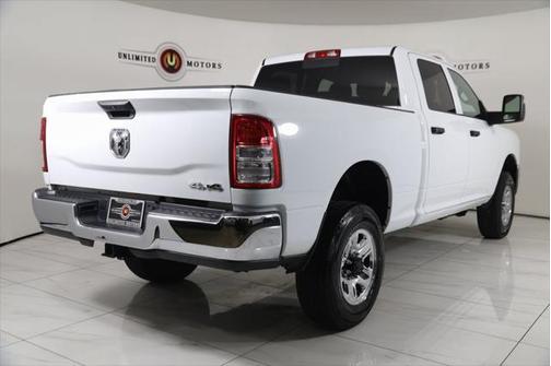 2023 RAM 2500 Tradesman Crew Cab 4x4 6'4' Box