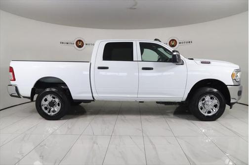 2023 RAM 2500 Tradesman Crew Cab 4x4 6'4' Box