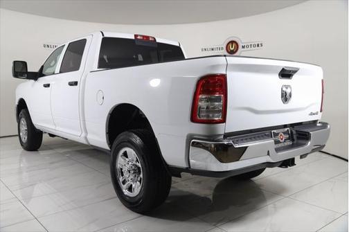 2023 RAM 2500 Tradesman Crew Cab 4x4 6'4' Box