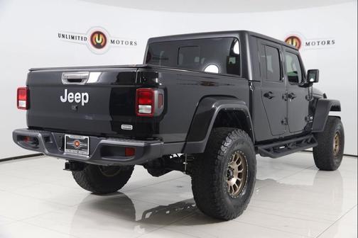 2022 Jeep Gladiator Overland