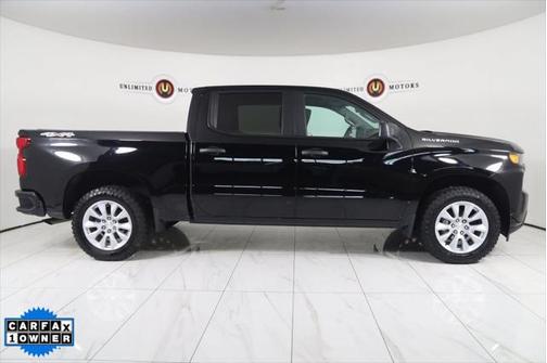 2022 Chevrolet Silverado 1500 Custom