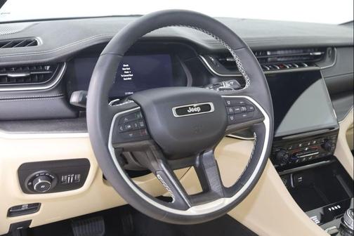 Silver Zynith 2024 Jeep Grand Cherokee Limited