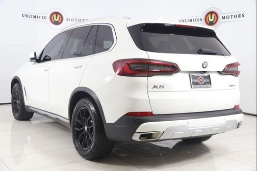 Alpine White 2023 BMW X5 xDrive40i