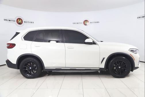 Alpine White 2023 BMW X5 xDrive40i
