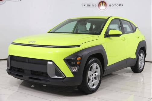 Neoteric Yellow 2024 Hyundai KONA SE