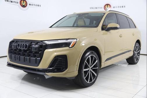 2025 Audi Q7 45 Premium Plus