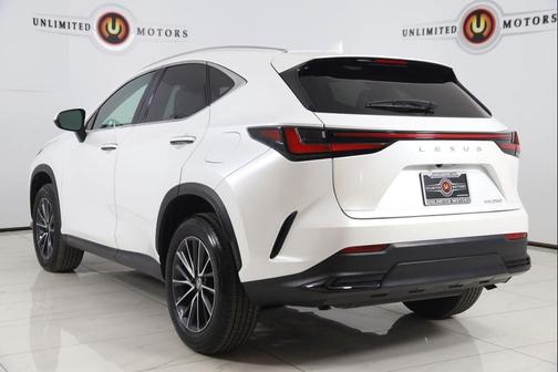Eminent White Pearl 2024 Lexus NX 250 Base