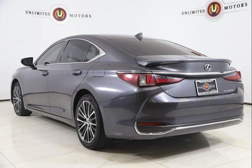 2023 Lexus ES 300h Base